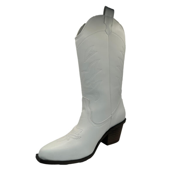 White Cowgirl - Image 2